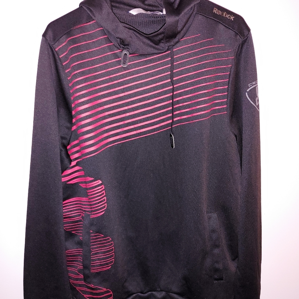 Men's pullover hoodie